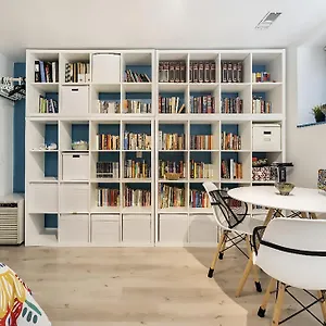 An Independent Beach Retreat Steps From The Lake And Right In The City , Toronto Canada