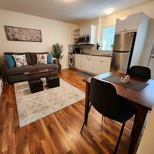 Adorable 1- Bedroom In Langford , Victoria Canada
