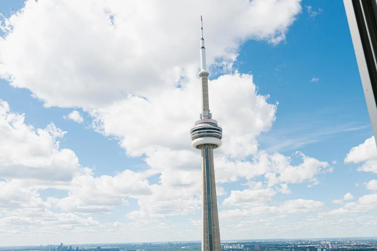 Beautiful Luxurious Modern Condo With Breathtaking Views Toronto 0*,  Canada