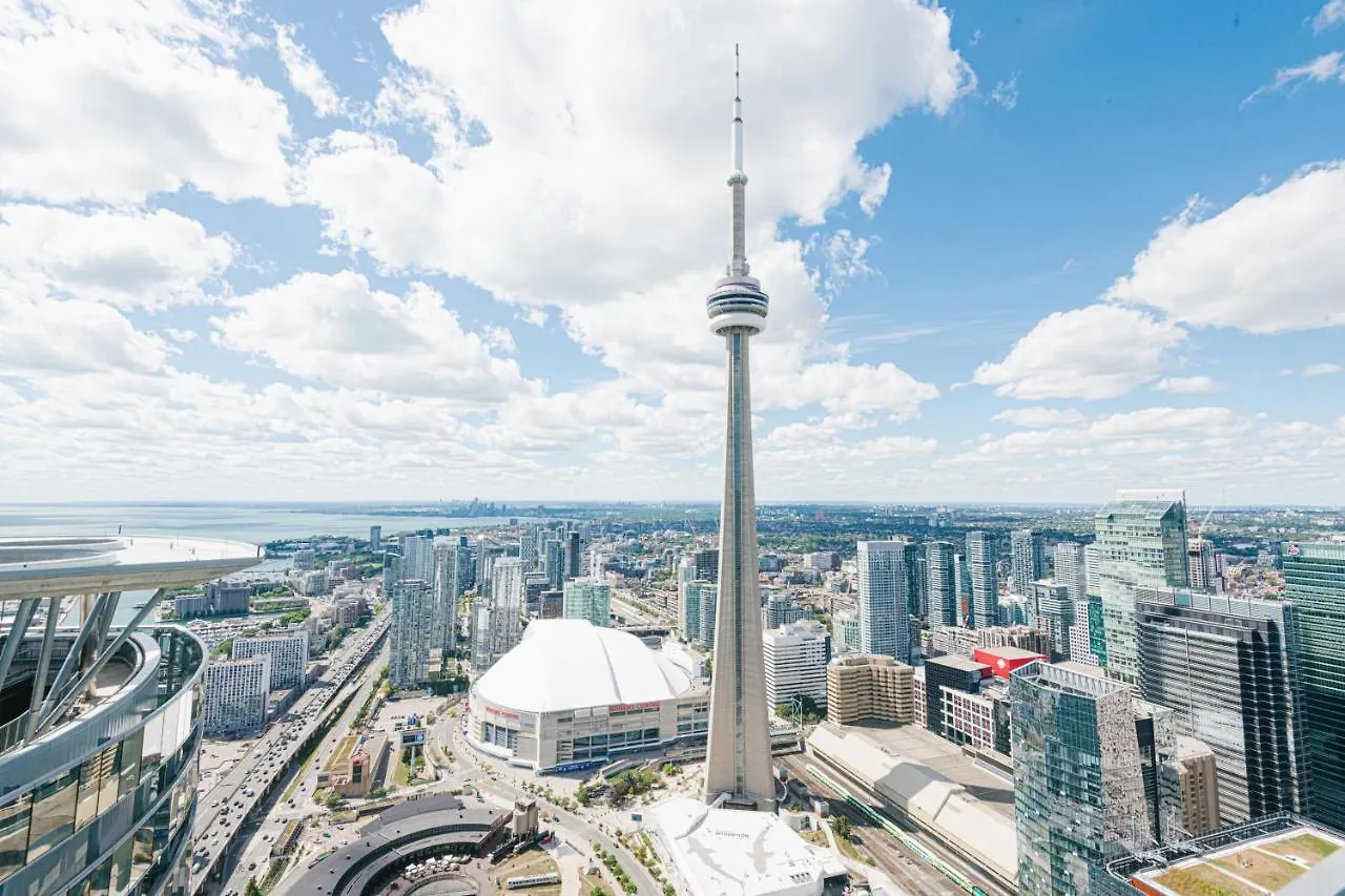 Beautiful Luxurious Modern Condo With Breathtaking Views Toronto 0*,  Canada